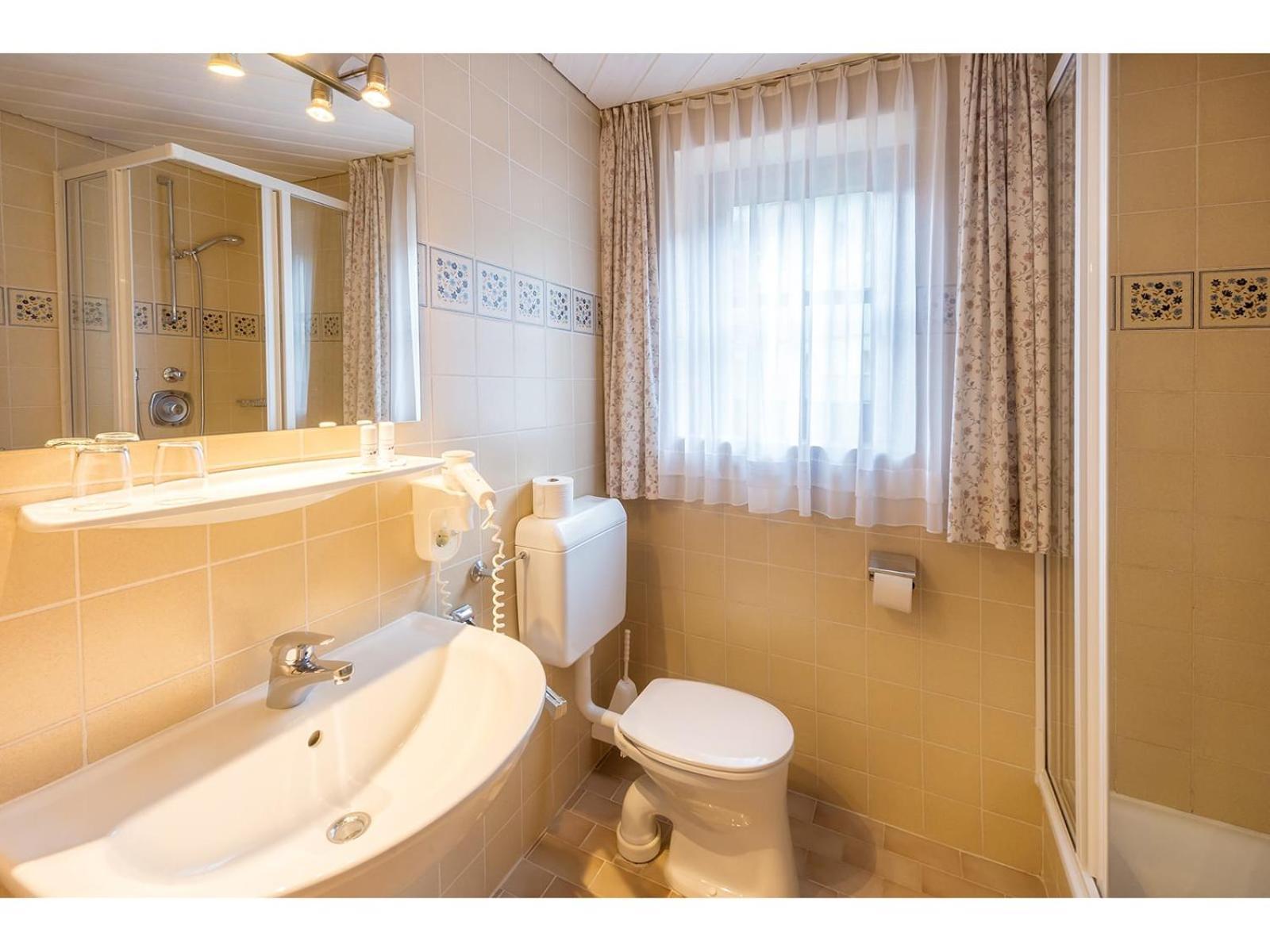 Landhotel Almroesl Im Grossarltal Huttschlag Phòng bức ảnh
