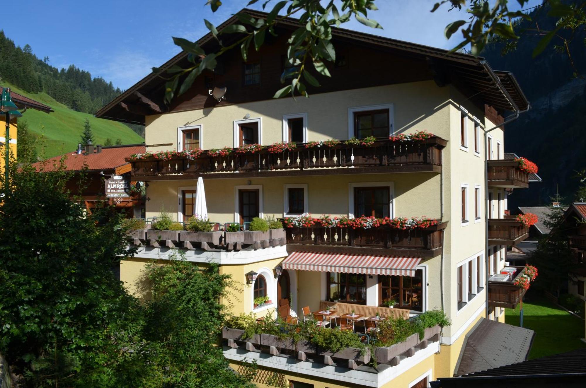 Landhotel Almroesl Im Grossarltal Huttschlag Phòng bức ảnh